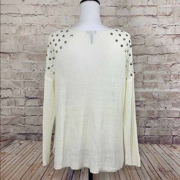 Nollie Oversized Studded Shoulder Knit Sweater Ivory Size Small - Picture 2 of 5